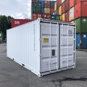 Contenedor de 20 pies — un viaje, Blanco RAL 9003 — sellado contra viento y agua tipo Conex, vista exterior