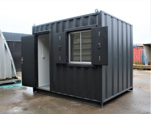 ModiBox de acero oficina caseta de 10 × 8 pies — conversión de contenedor compacta, vista exterior