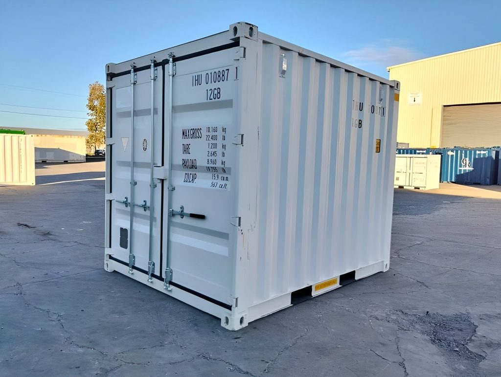 Contenedor de 10 × 8 pies — (Blanco) un viaje — sellado contra viento y agua tipo Conex, vista exterior