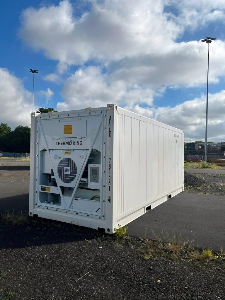 Contenedor refrigerado (reefer) de 20 pies — Thermo King, -40 °F a +86 °F rango, vista exterior