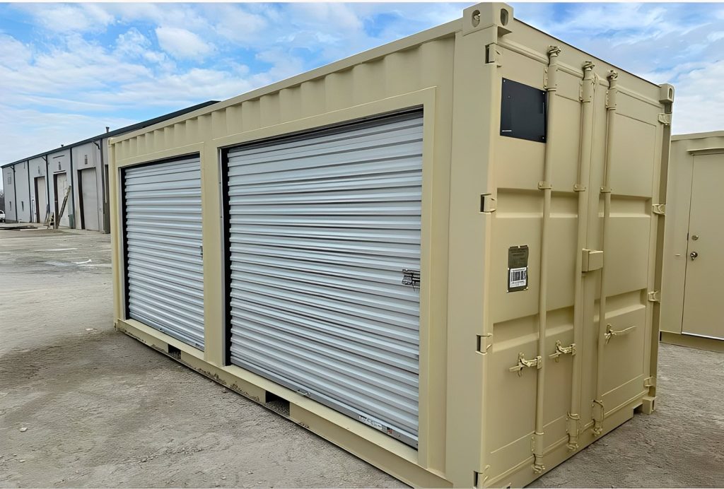 Contenedor con puertas de carga laterales dobles y puerta enrollable de 20 pies — techo aislado, vista exterior