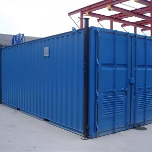 Módulo de servicios móvil de 20 × 9 pies — comedor, baño, cuarto de secado y área de generador, vista exterior