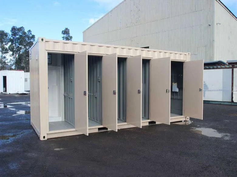 Contenedor módulos sanitarios — 10 pies a 40 pies a la medida conversiones sanitarias, vista exterior